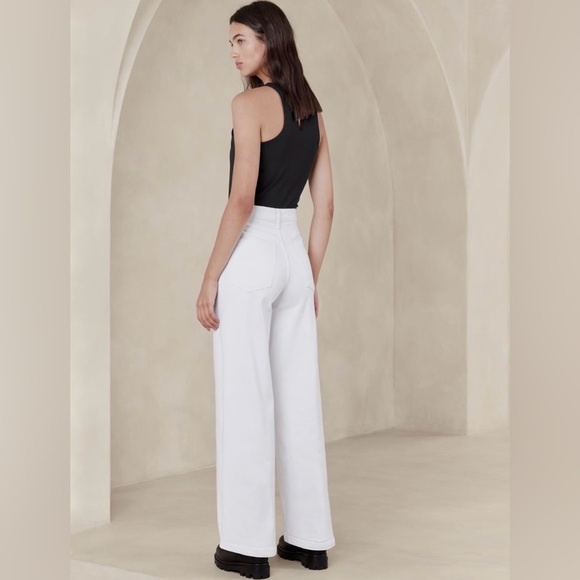 Banana Republic White Flare & Wide Leg Jeans - Picture 3 of 3